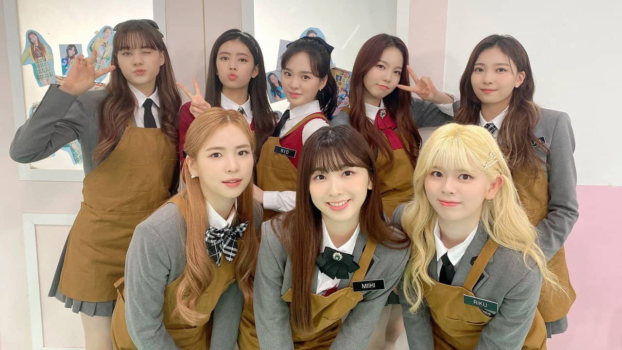 NiziU School backdrop