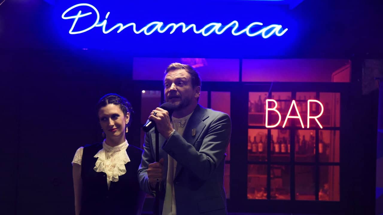 Romeo y Ofelia backdrop