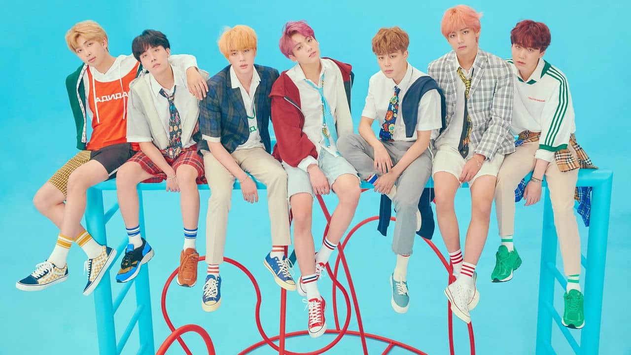 Run BTS! backdrop