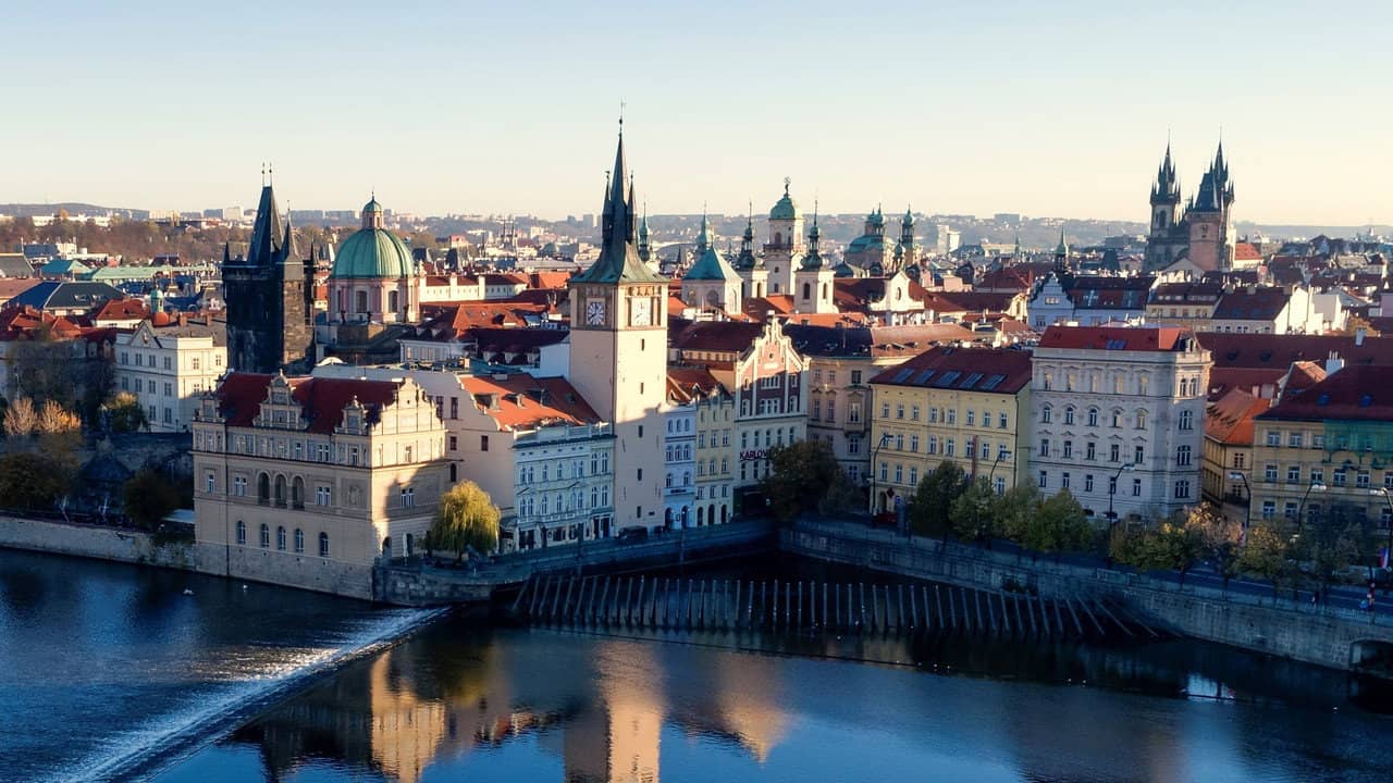 Praha, město věží backdrop