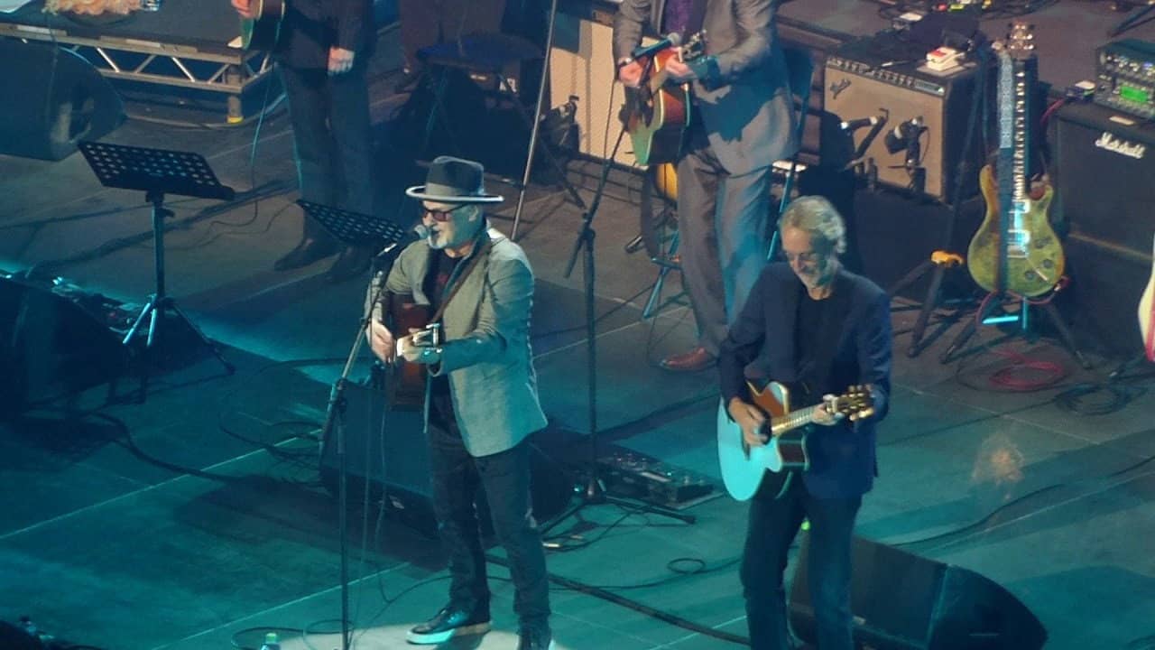 Mike + the Mechanics + Paul Carrack - Live at Shepherds Bush London backdrop