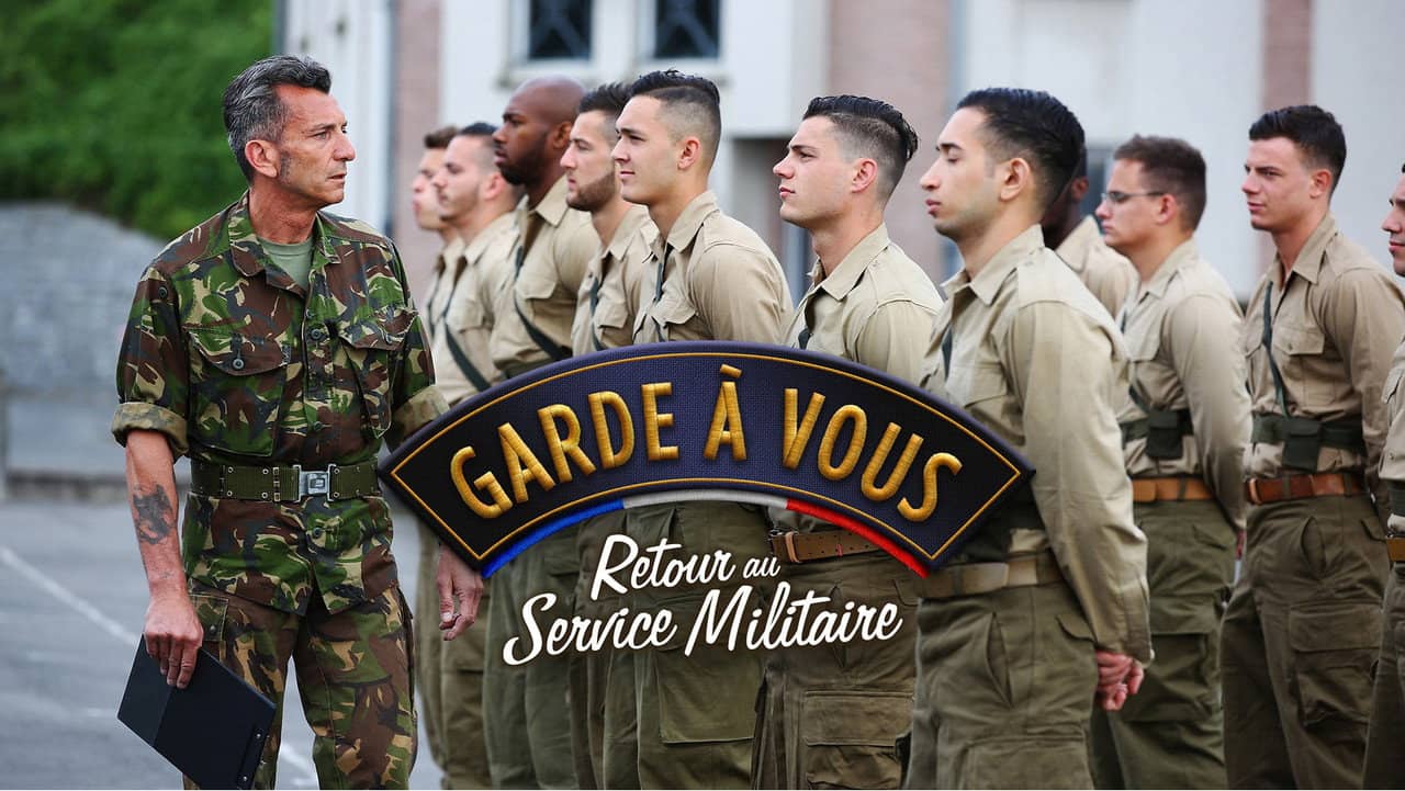 Garde à vous backdrop