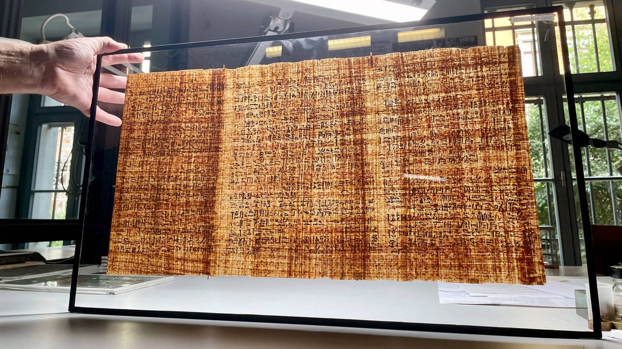 Magie & Medizin - Die Geheimnisse des Papyrus Ebers backdrop