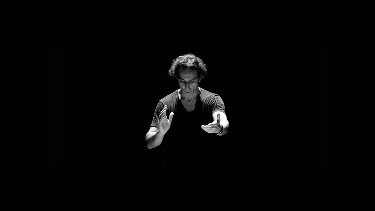 In The Tracks Of - Alexandre Desplat backdrop