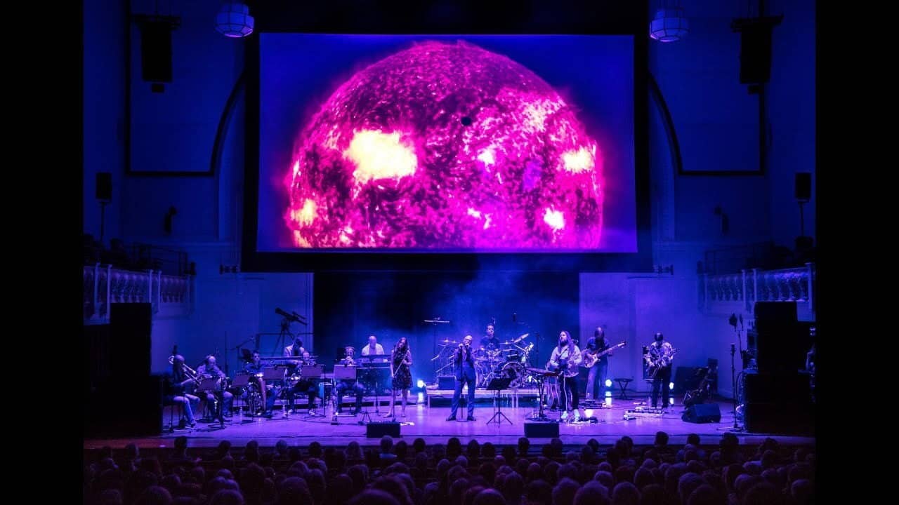 Big Big Train : Reflectors Of Light backdrop