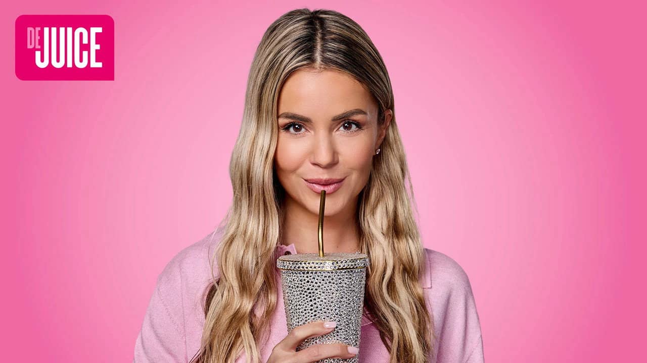 De Juice backdrop
