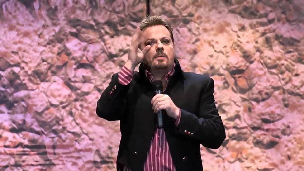 Eddie Izzard: Live at Madison Square Garden backdrop
