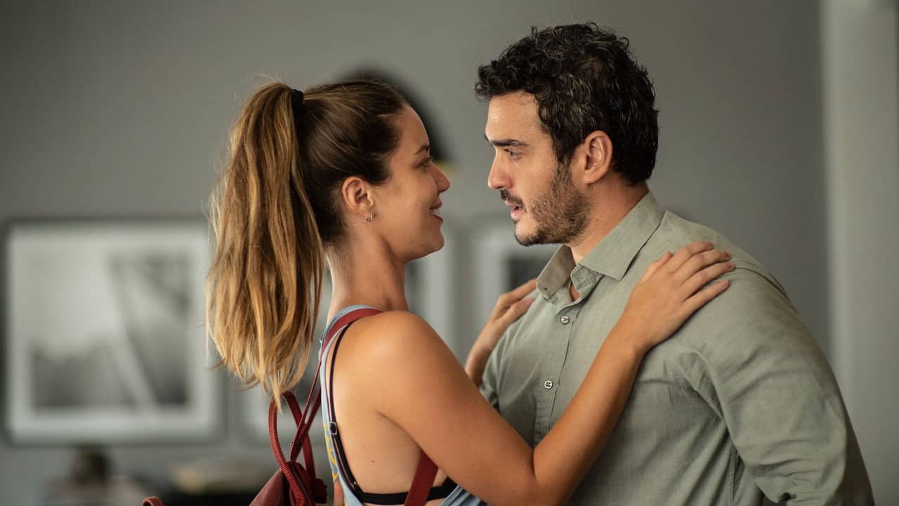 Um Casal Inseparável backdrop