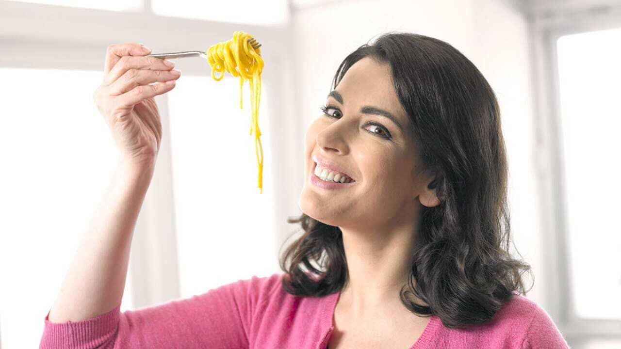Nigella Feasts backdrop