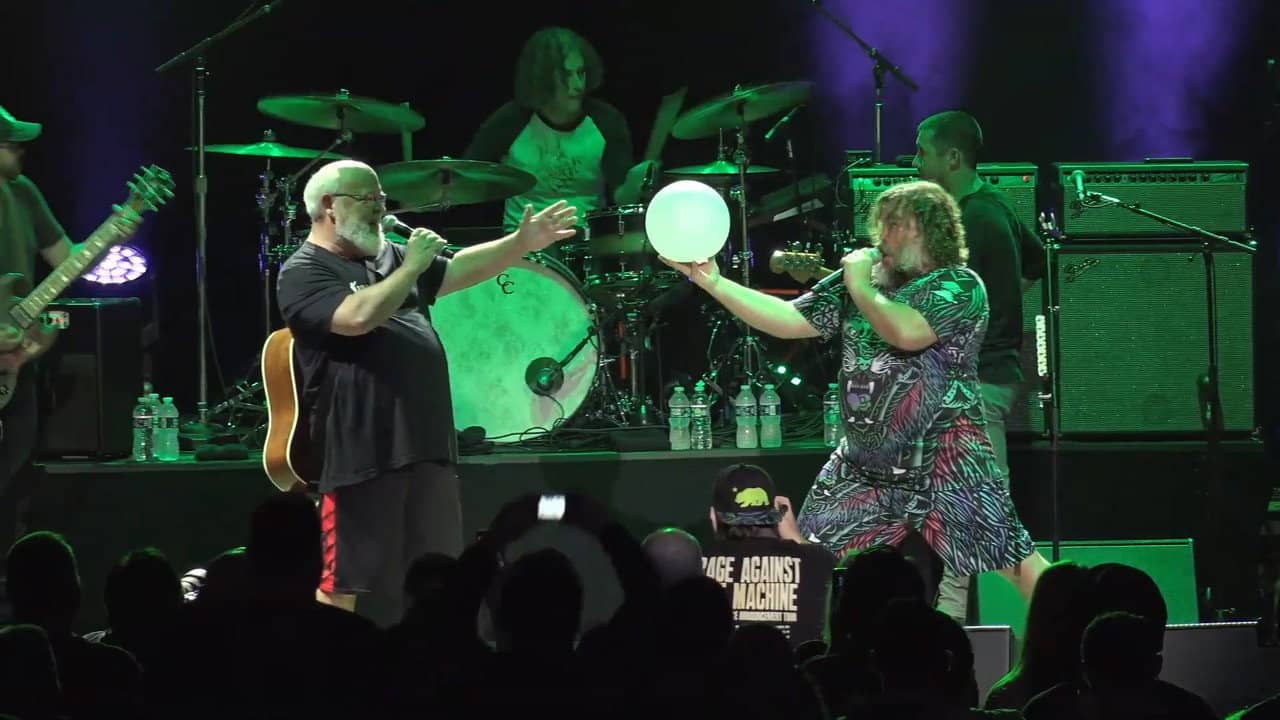 Tenacious D and the Spicy Meatball Tour backdrop
