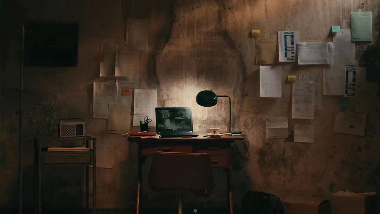 El sótano backdrop