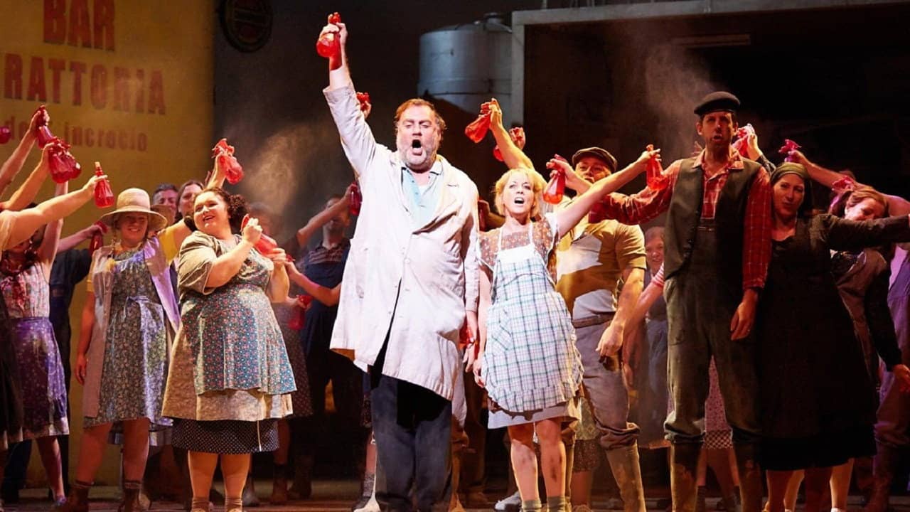 Royal Opera House: L'Elisir d'Amore backdrop