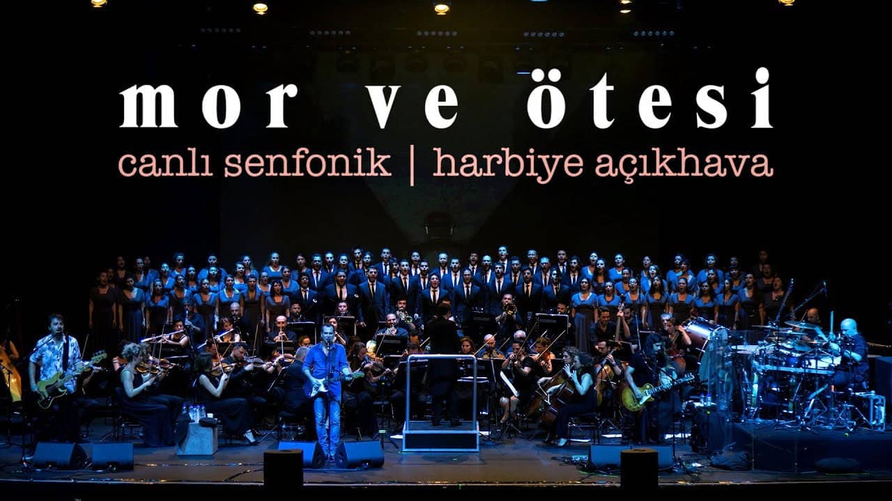 Mor ve Otesi Canli Senfonik Harbiye Acikhava backdrop