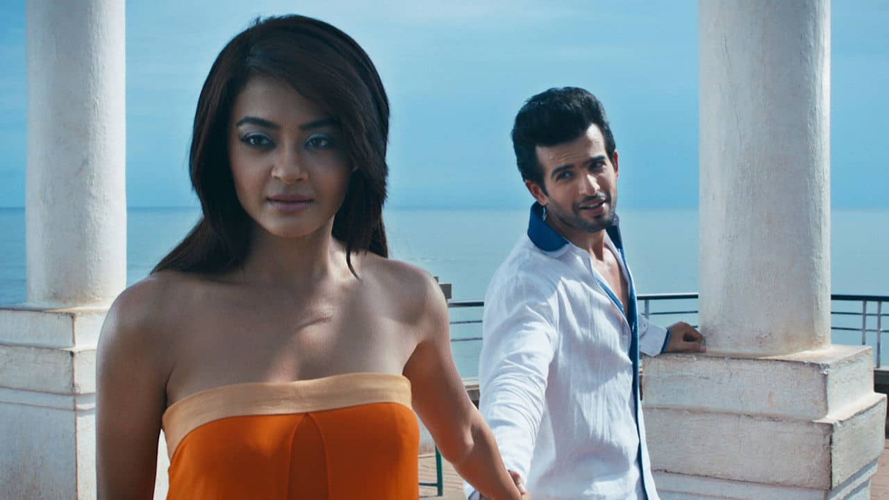 Hate Story 2 backdrop