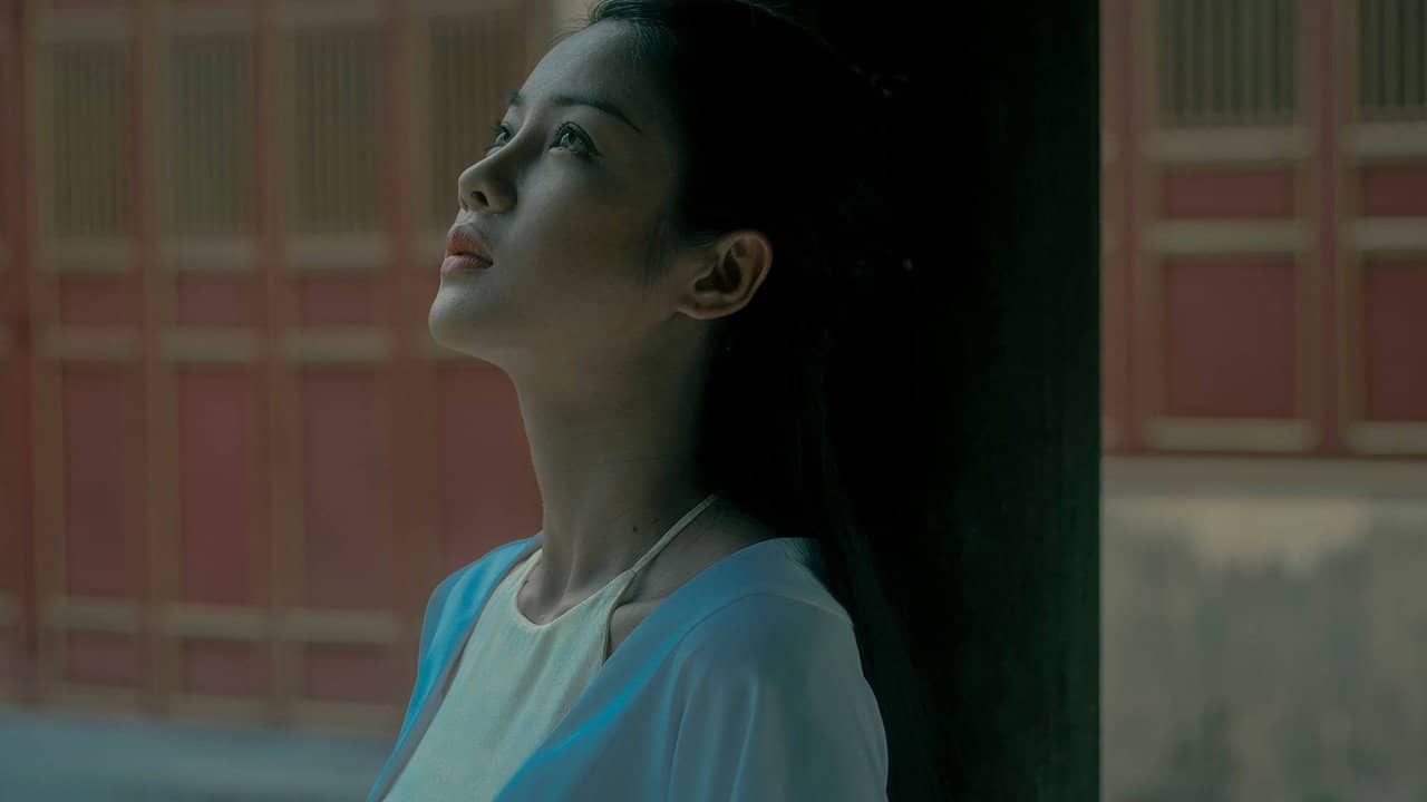 Kiều backdrop