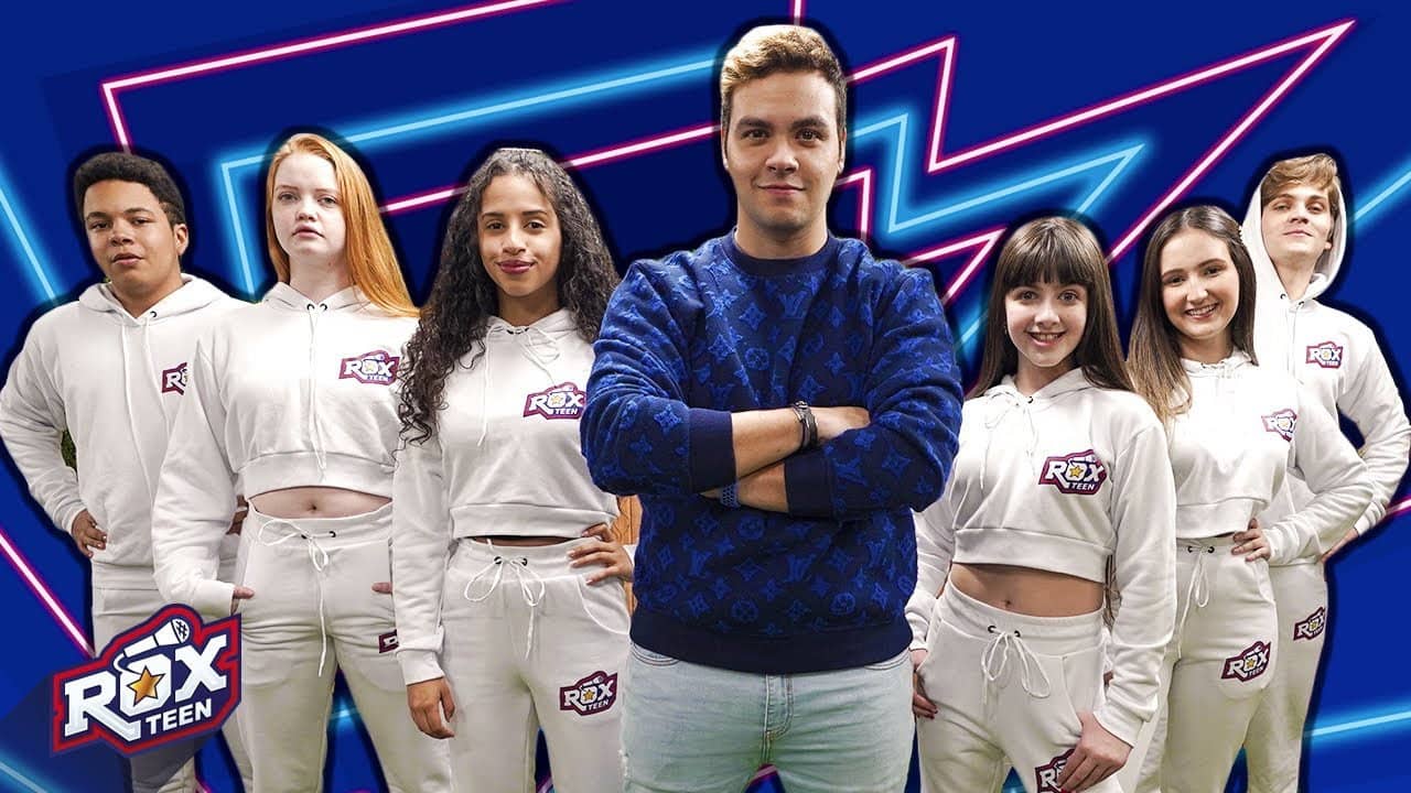 RoxTeen backdrop