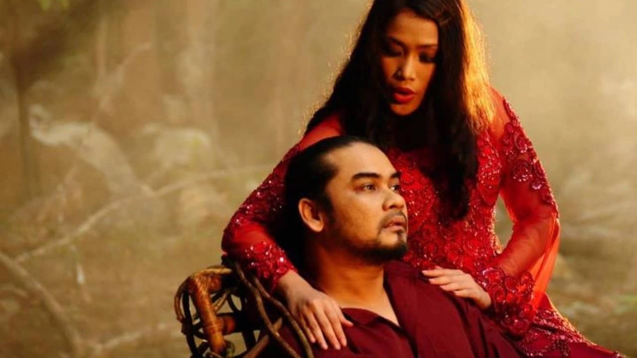 Hantu Kak Limah 2: Husin, Mon dan Jin Pakai Toncit backdrop