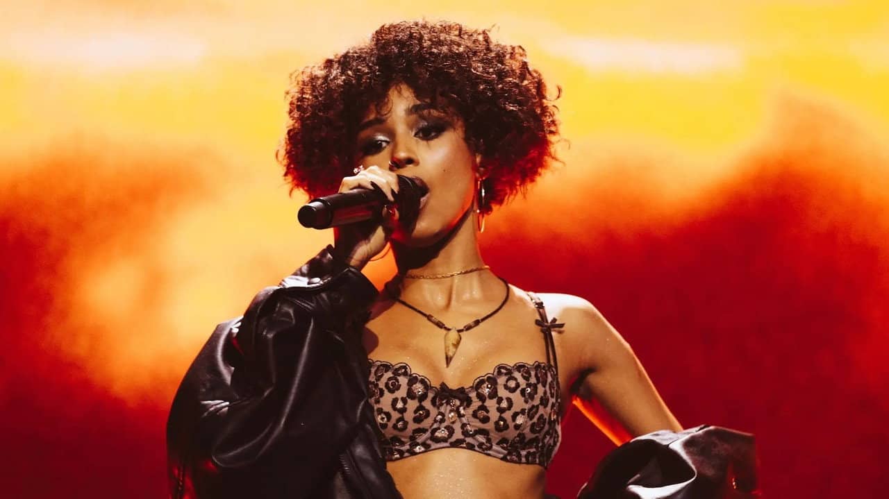Tyla: Live on Showmax backdrop