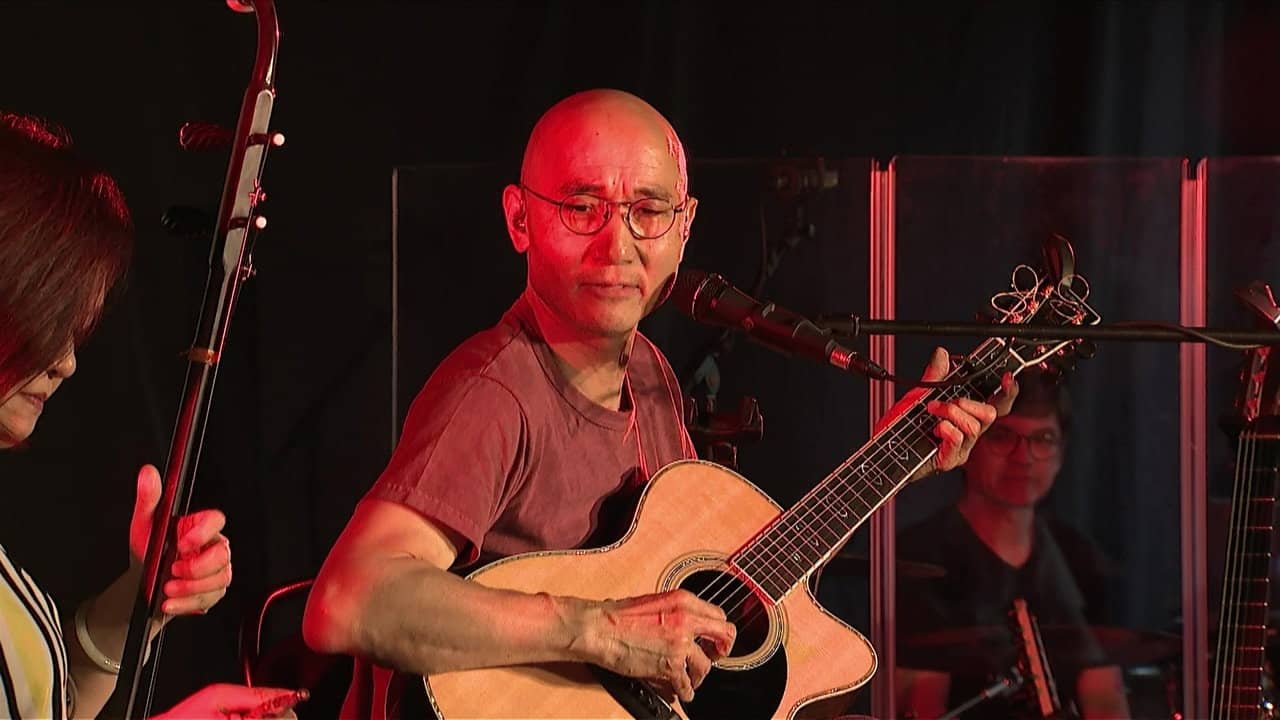 卢冠廷 Lowell Lo Beyond Imagination Music Live 2015 backdrop
