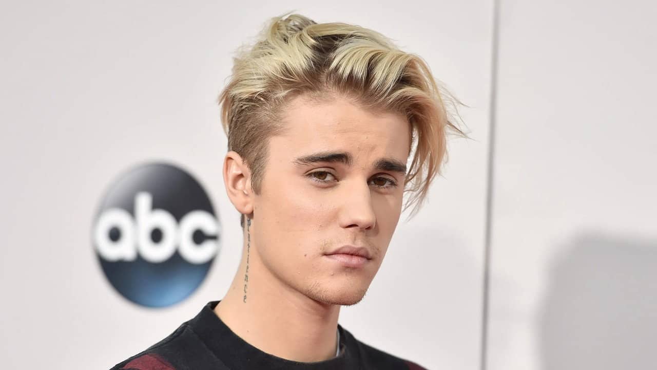 Justin Bieber: Limitless backdrop