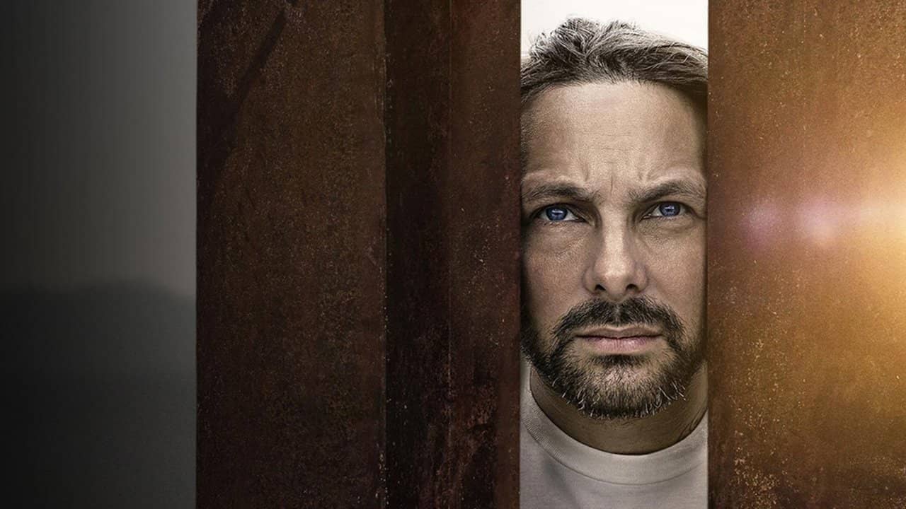 Dynamo: Beyond Belief backdrop