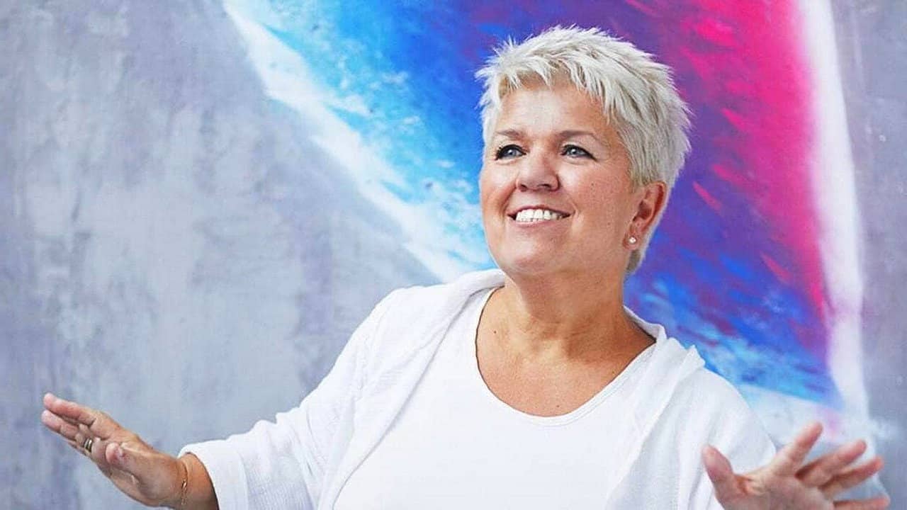 Mimie Mathy : Grandeur Nature backdrop