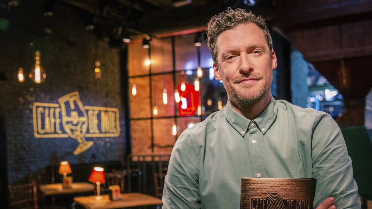 Café De Mol backdrop