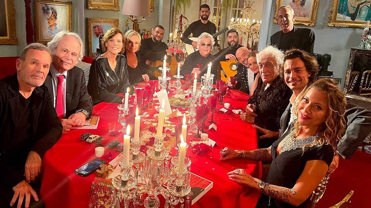 214, rue de Rivoli : Le dîner spécial 20 ans backdrop