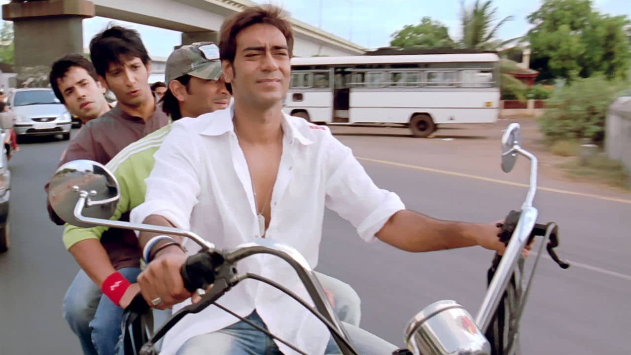 Golmaal – Fun Unlimited backdrop