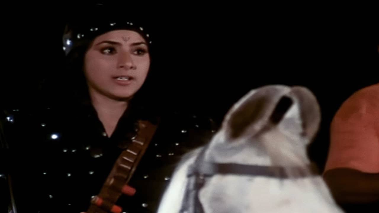 Meri Lalkaar backdrop