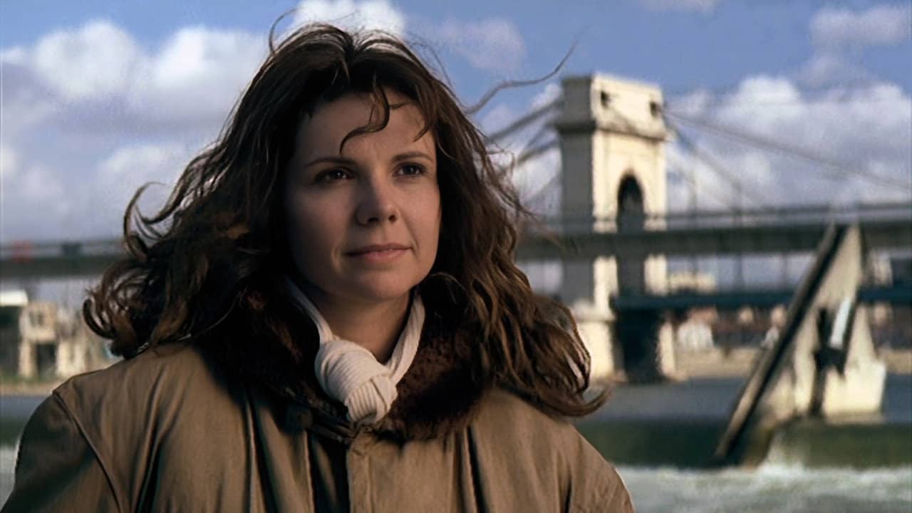Lucie sur Seine backdrop