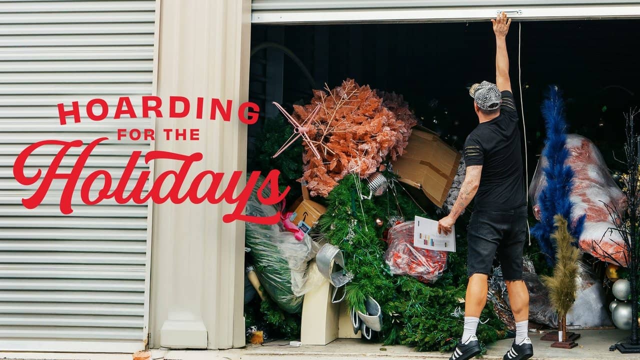 Hoarding for the Holidays backdrop