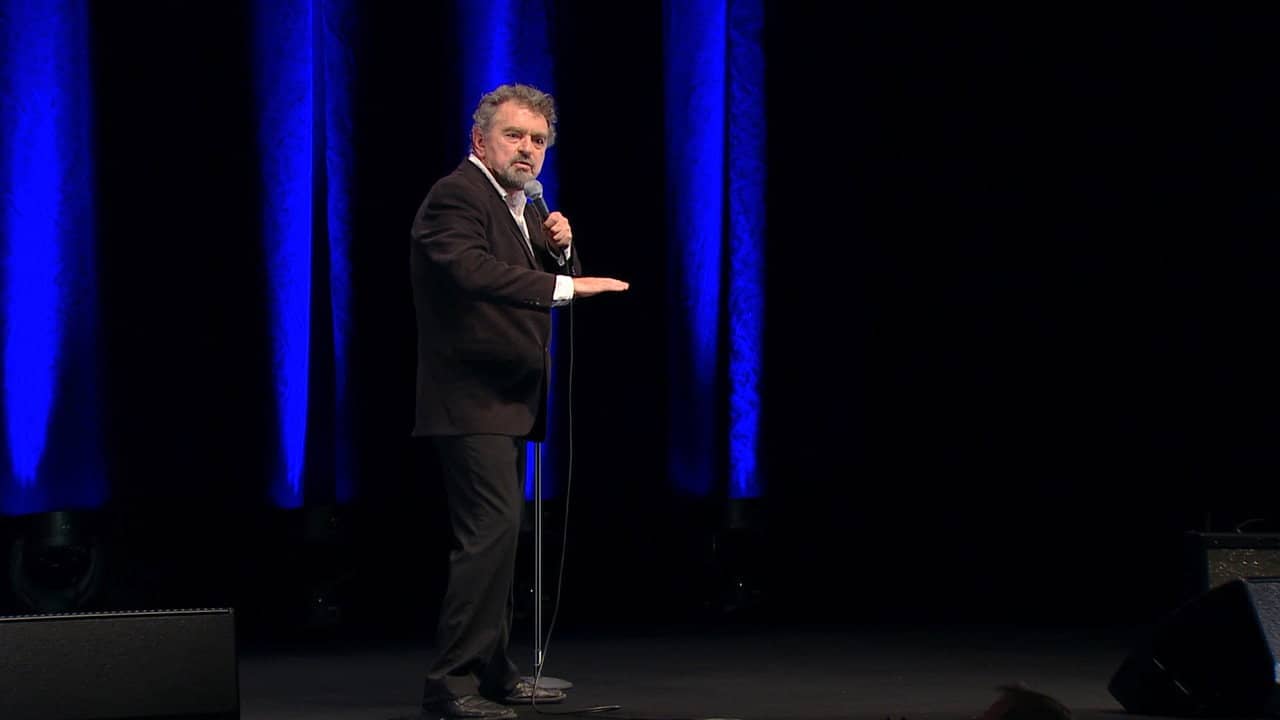 Erik Clausen - Fra den ene hjernehalvdel til den anden backdrop