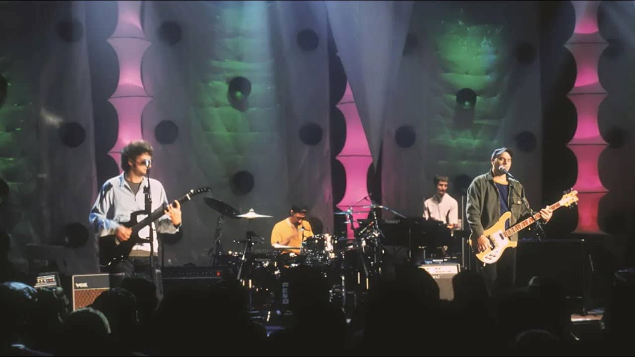 Soda Stereo: MTV Unplugged Comfort and music to fly backdrop