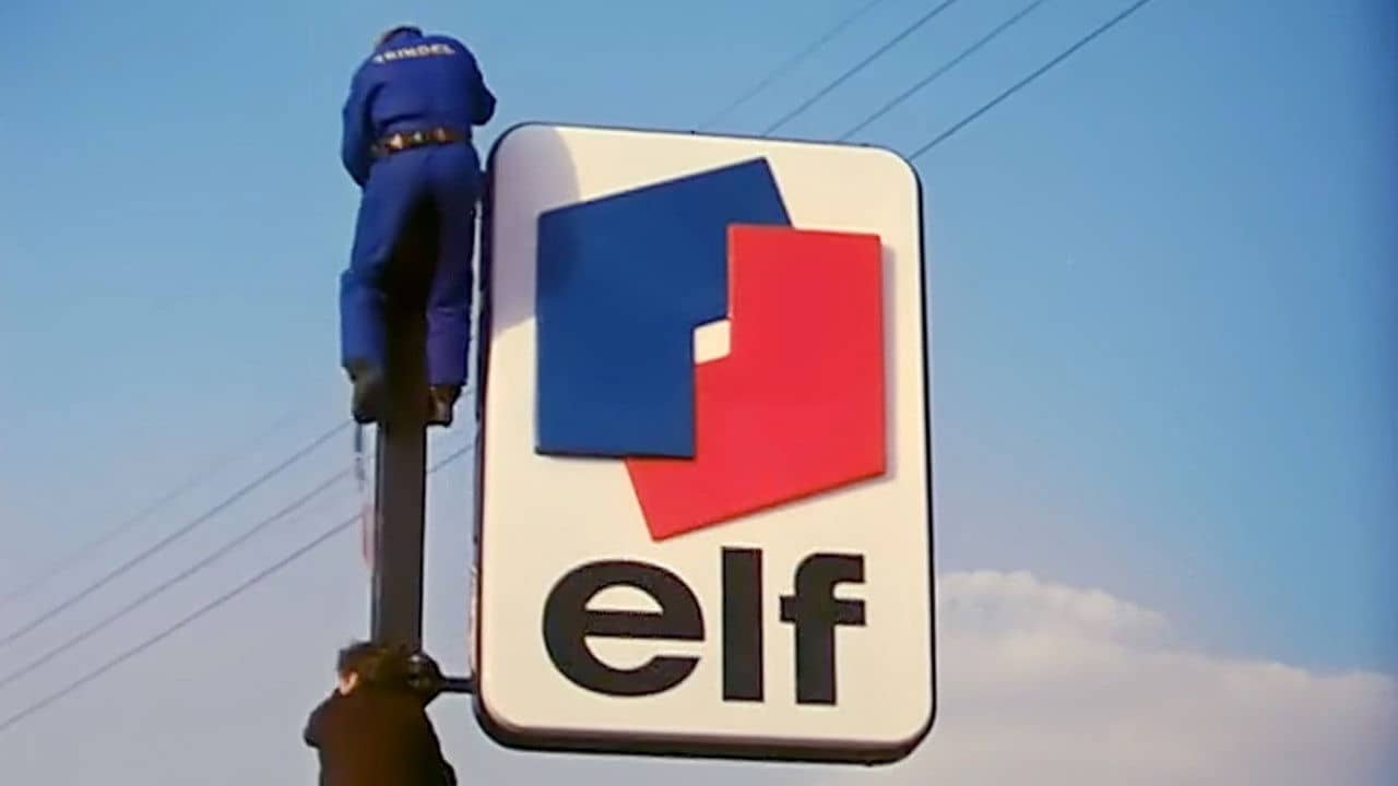 Elf, une affaire d'État backdrop