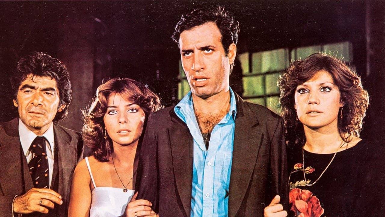 The Man Who Strikes Gold backdrop