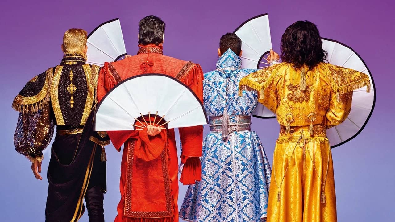 Locomía backdrop