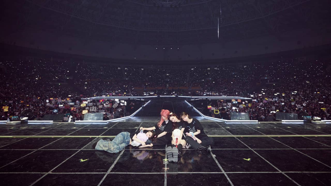 2024-25 aespa LIVE TOUR – SYNK：PARALLEL LINE – ENCORE backdrop
