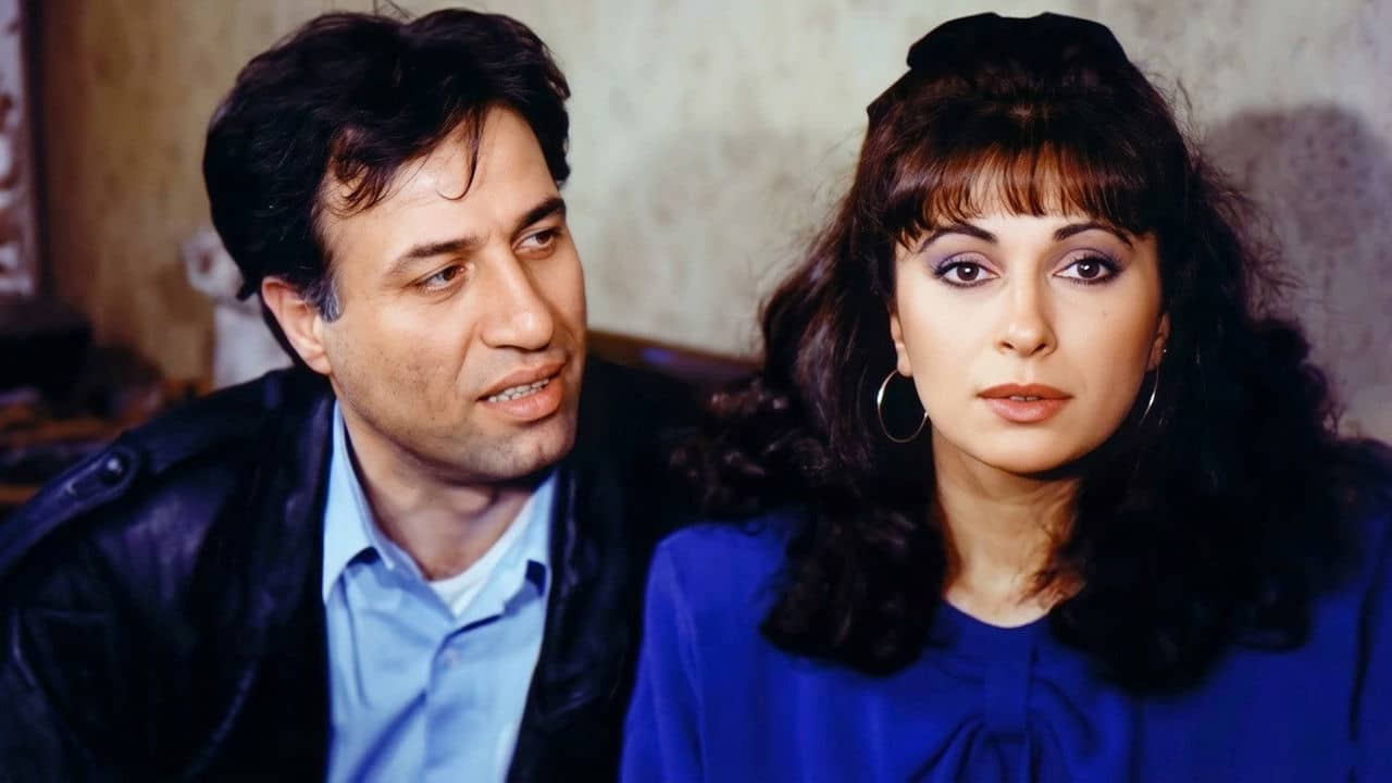 Bıçkın backdrop