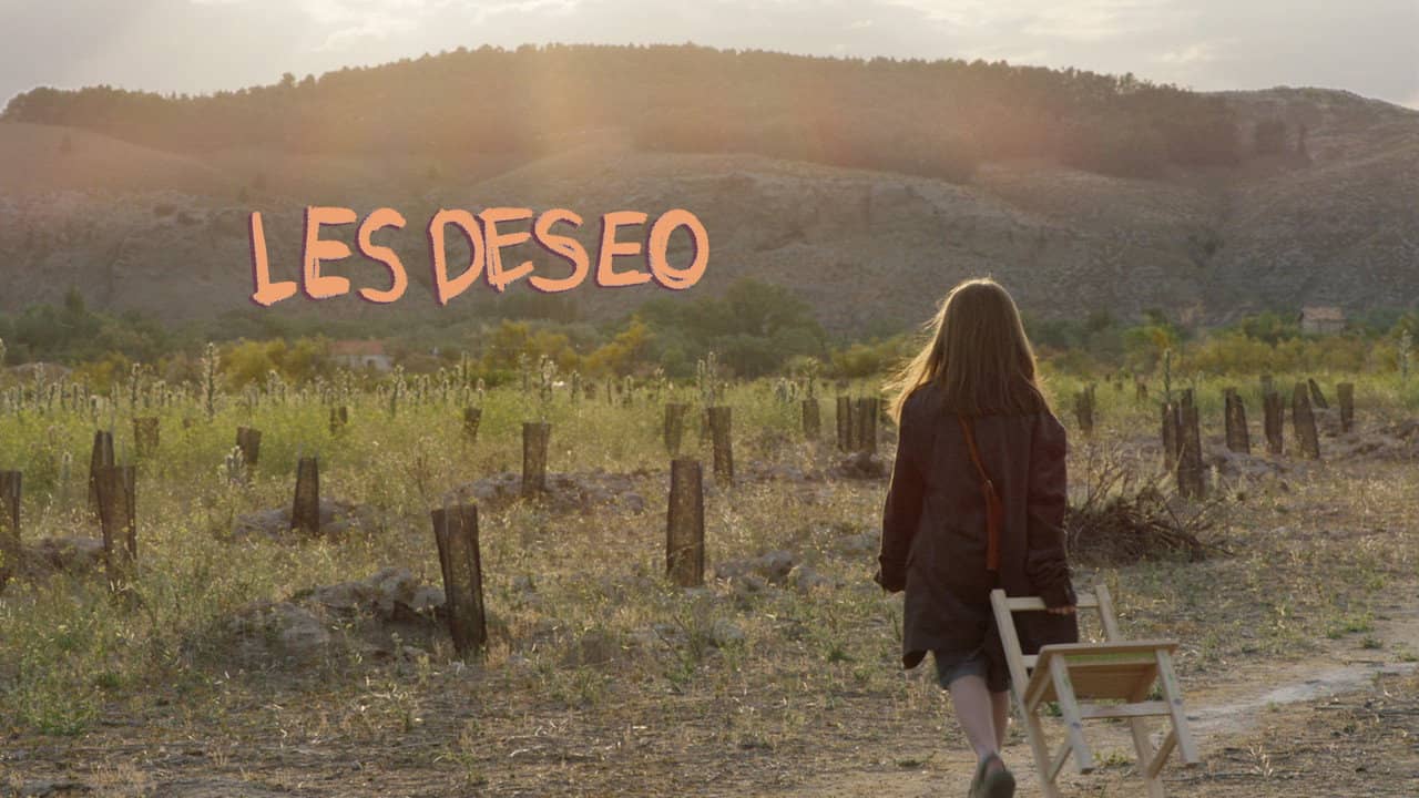 Les deseo backdrop