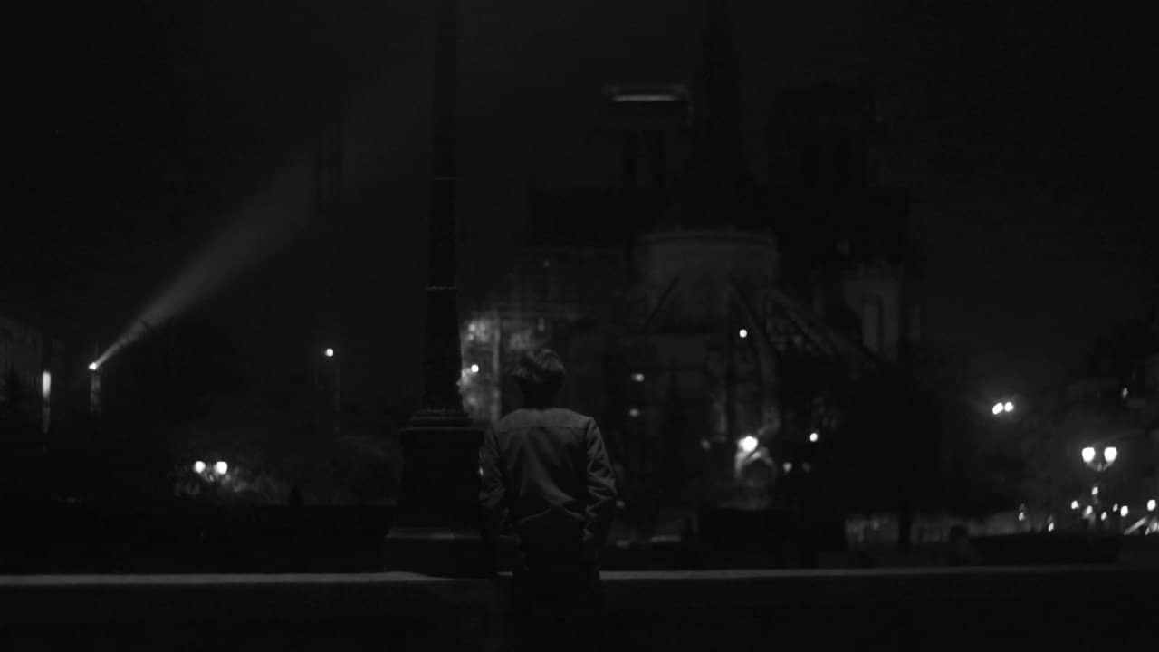 En Capitale backdrop