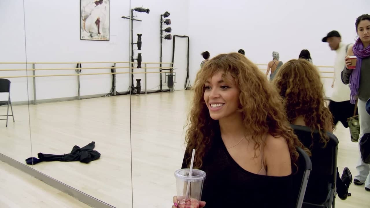 Beyoncé: Year of 4 backdrop