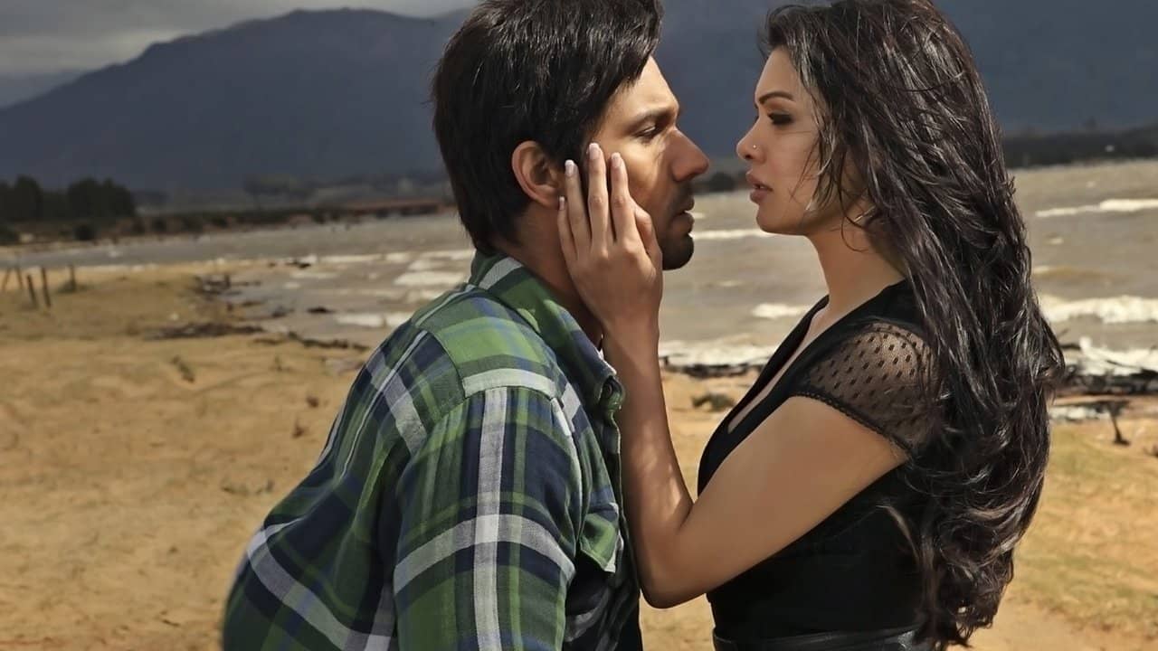 Murder 3 backdrop