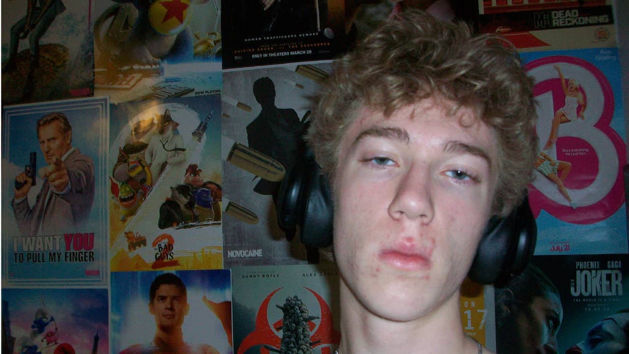 I Watched A Movie Everyday For 1000 Days backdrop