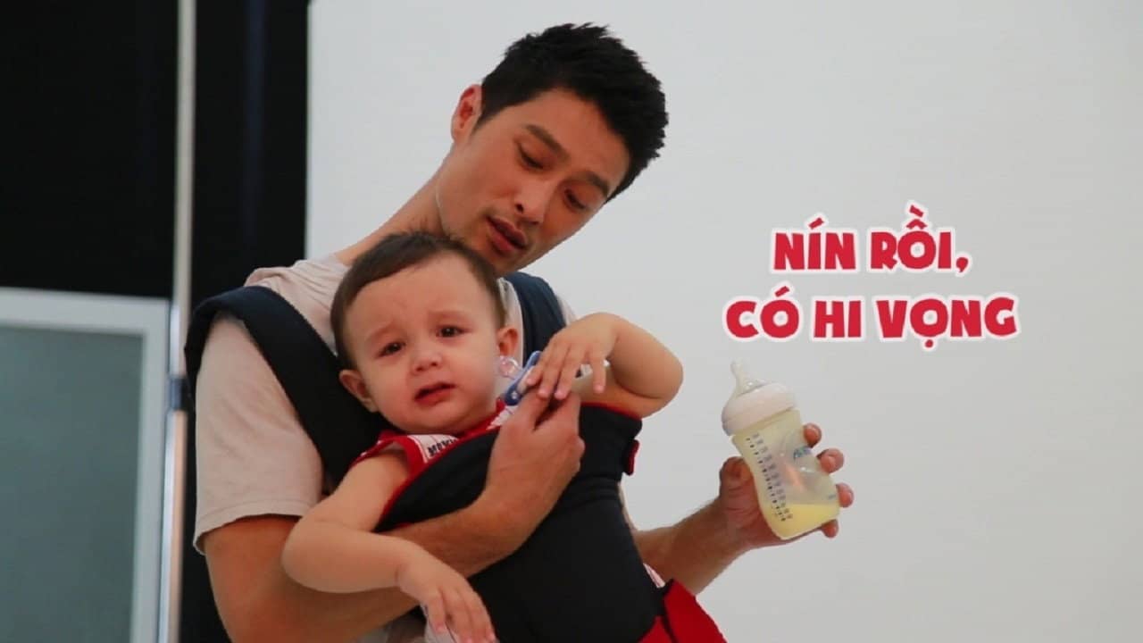 Vú Em Tập Sự backdrop
