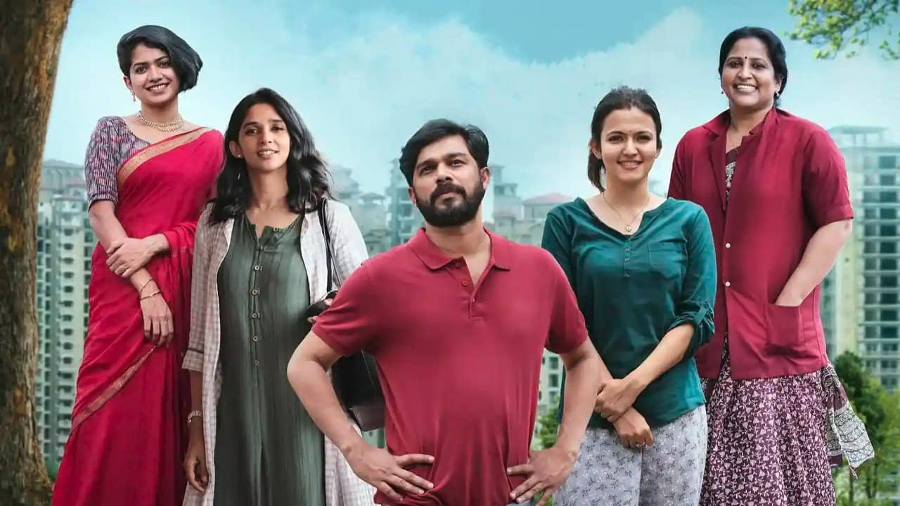 Priyan Ottathilaanu backdrop