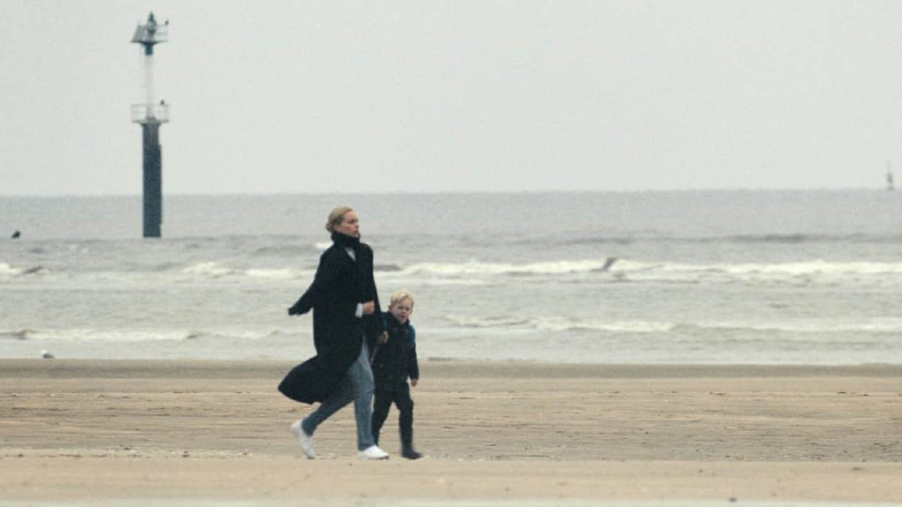 One Day at the Sea backdrop