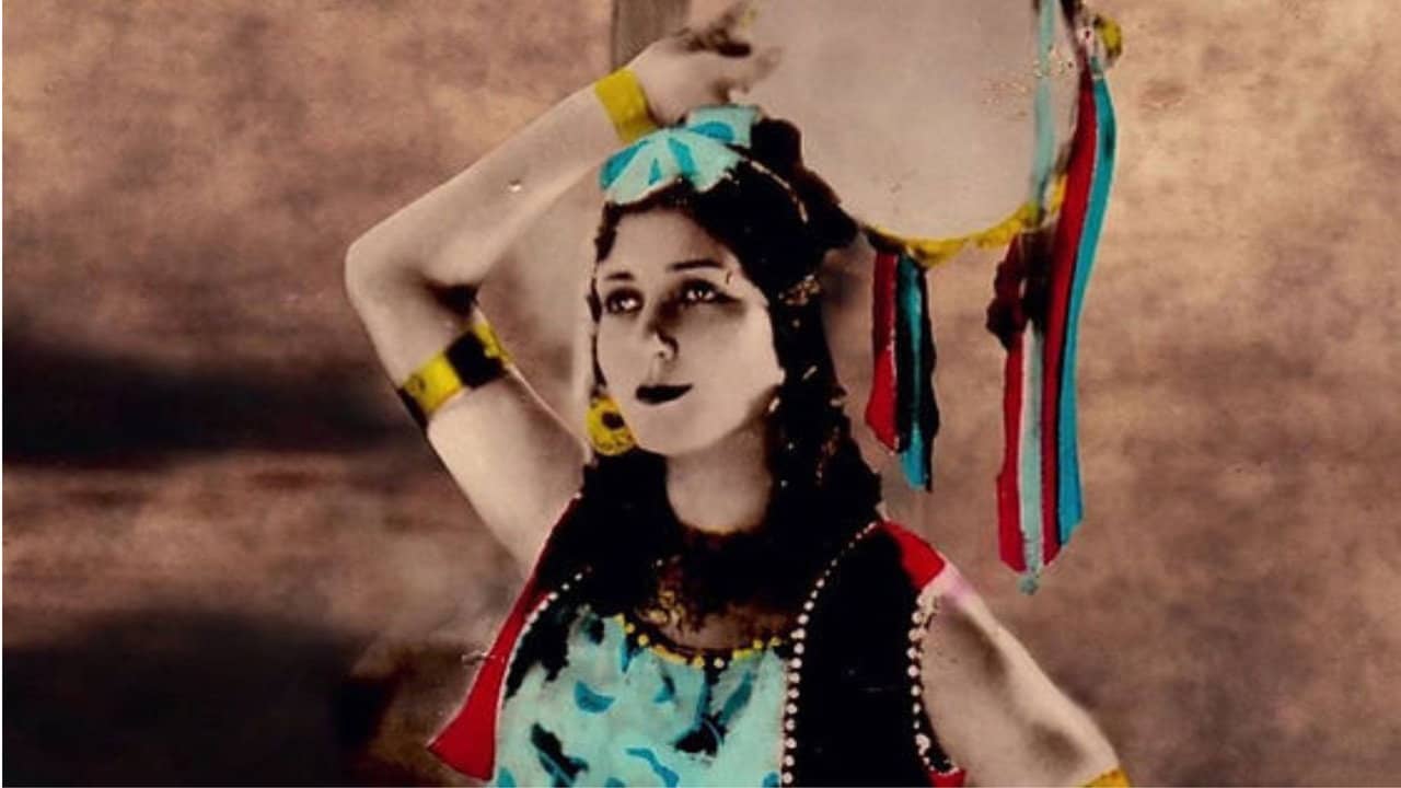 Shalom Bollywood: The Untold Story of Indian Cinema backdrop