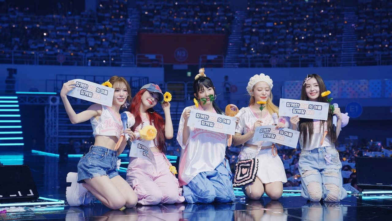 Red Velvet - 2024 Fancon Tour 'Happiness: My Dear, ReVe1uv' in Seoul backdrop