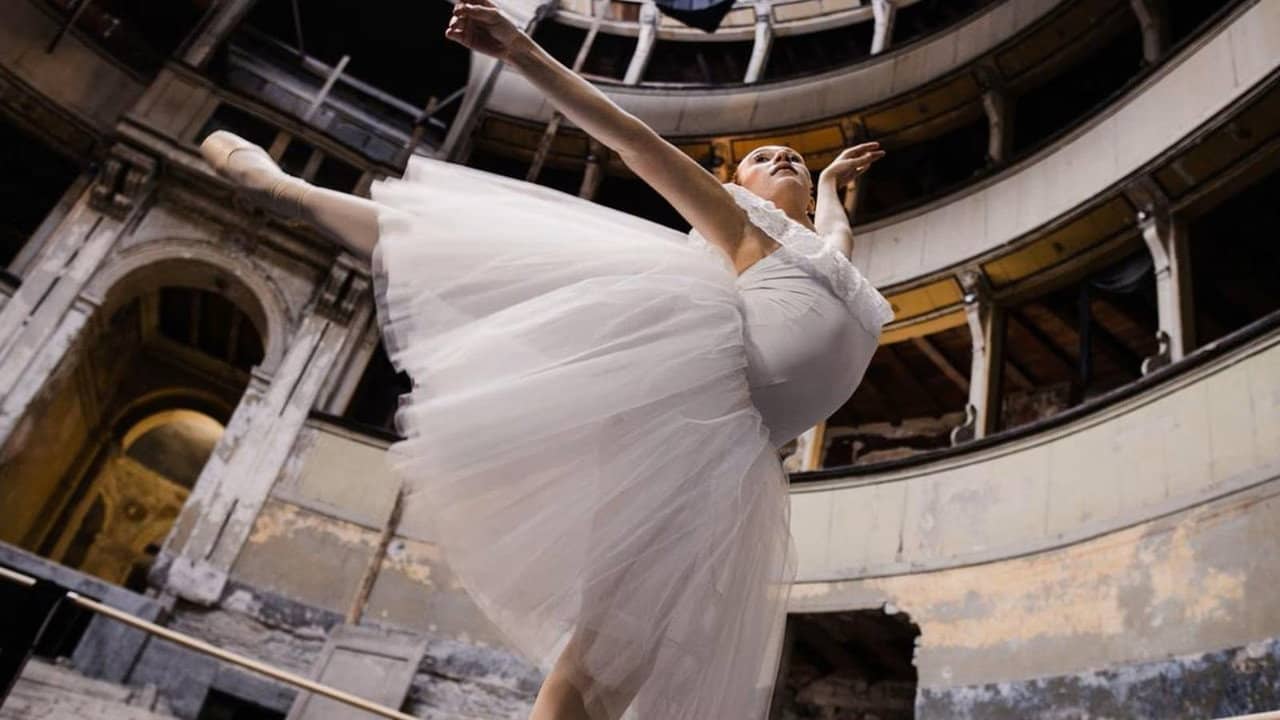 Edith - Una ballerina all'Inferno backdrop